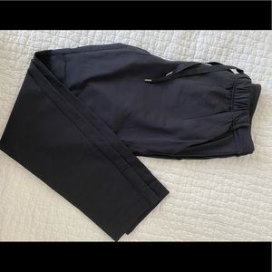 Lululemon Black On The Fly 7/8 Pants